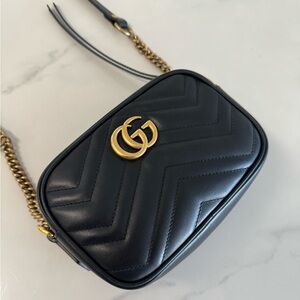 Gucci GG Marmont Mini Shoulder Bag (black)